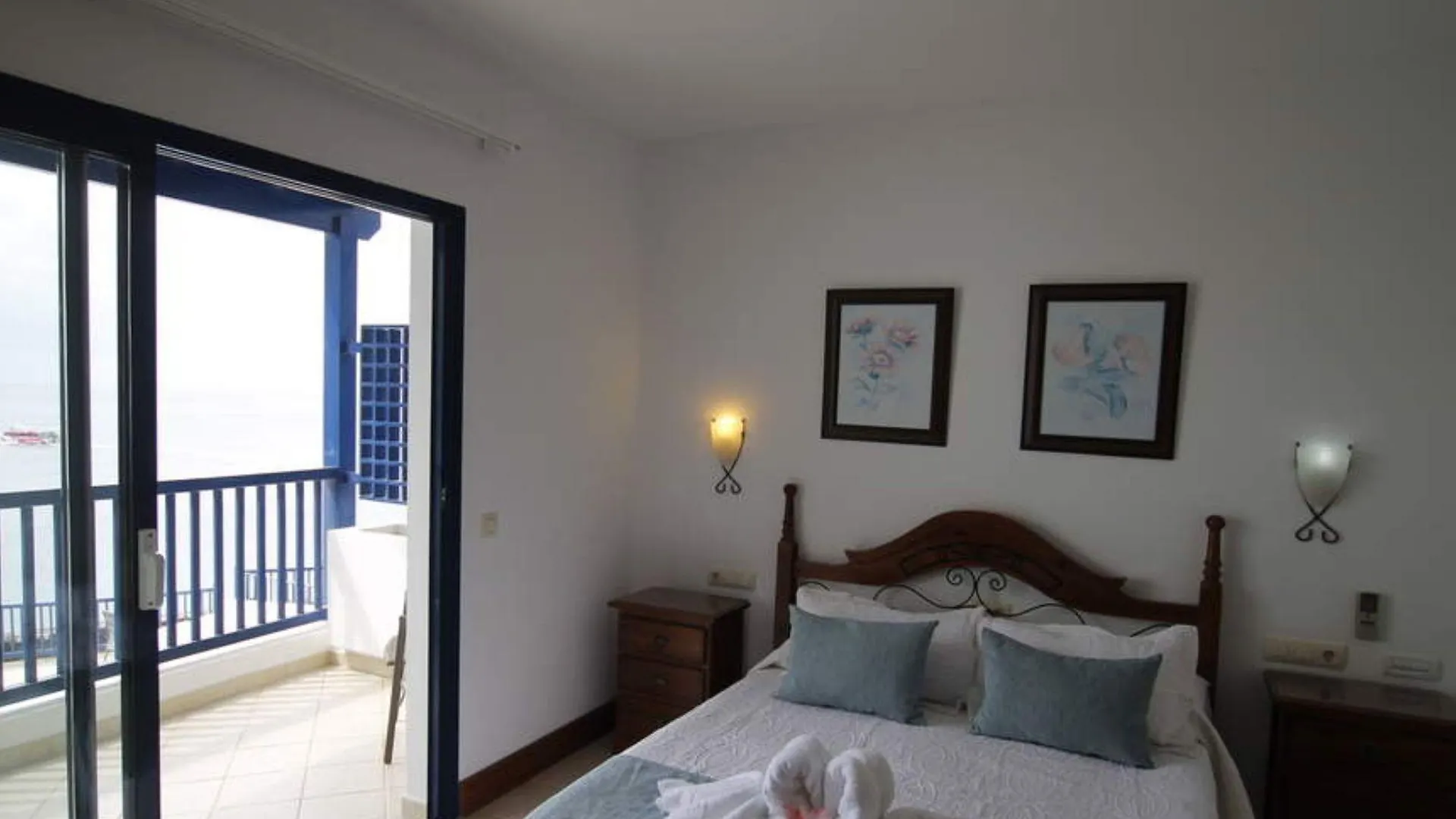 Контакты 105070 - House In Lanzarote